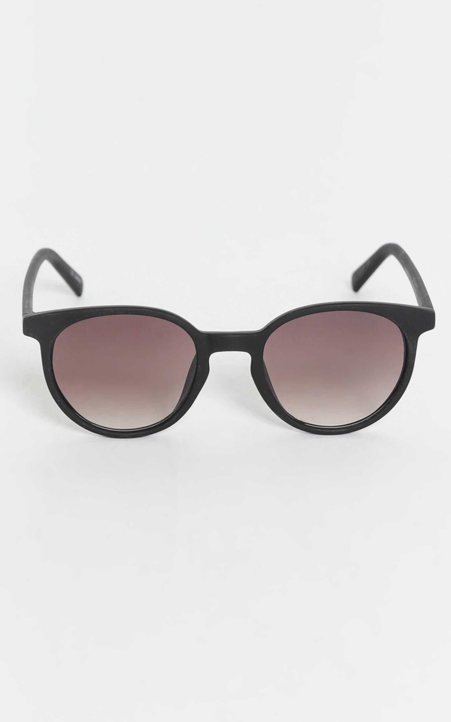 Minkpink deals breeze sunglasses