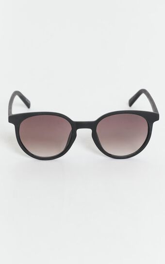 MinkPink - Beeze Sunglasses In Black Rubber