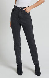 Billie Jeans - High Waisted Recycled Cotton Mom Denim Jeans in Washed ...