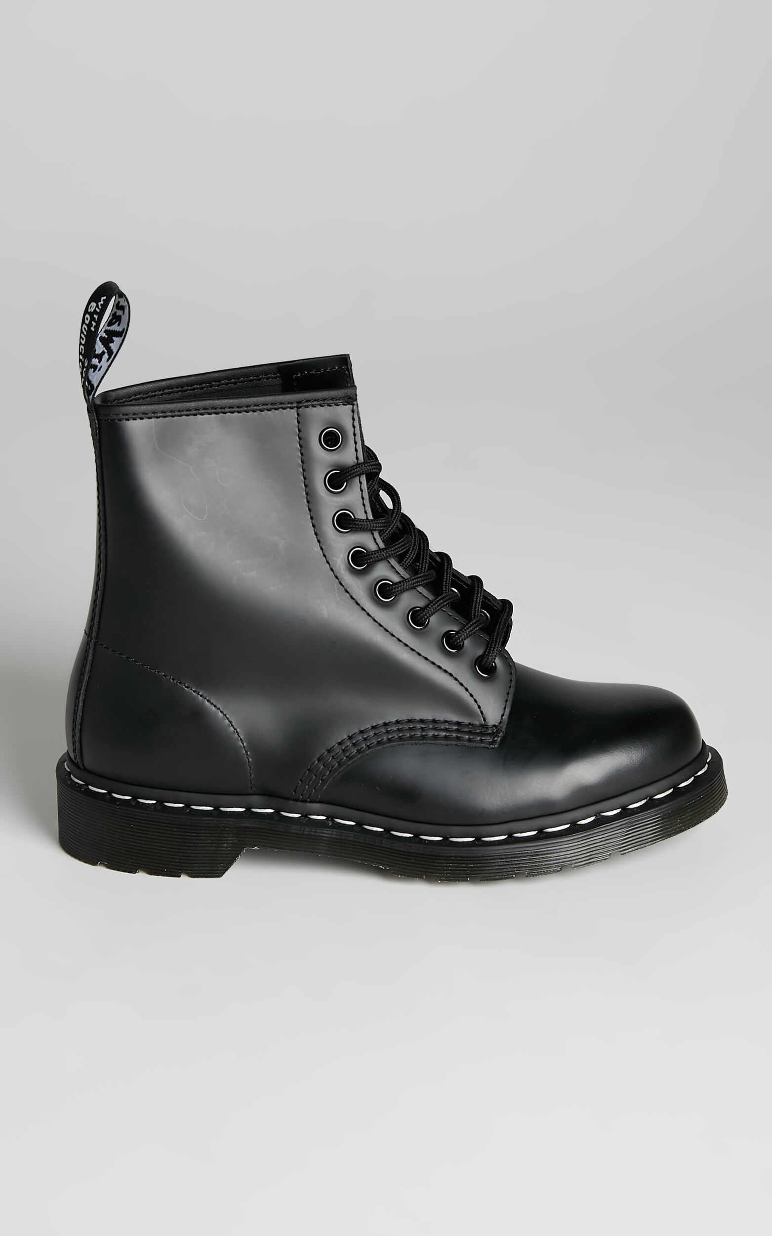 1460 8 eye smooth sale boot black