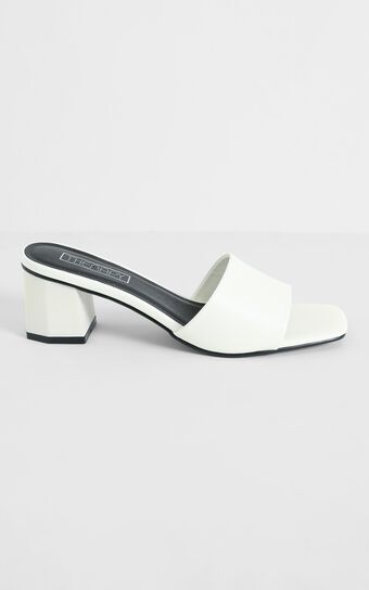 Therapy - Nyla Heels in White