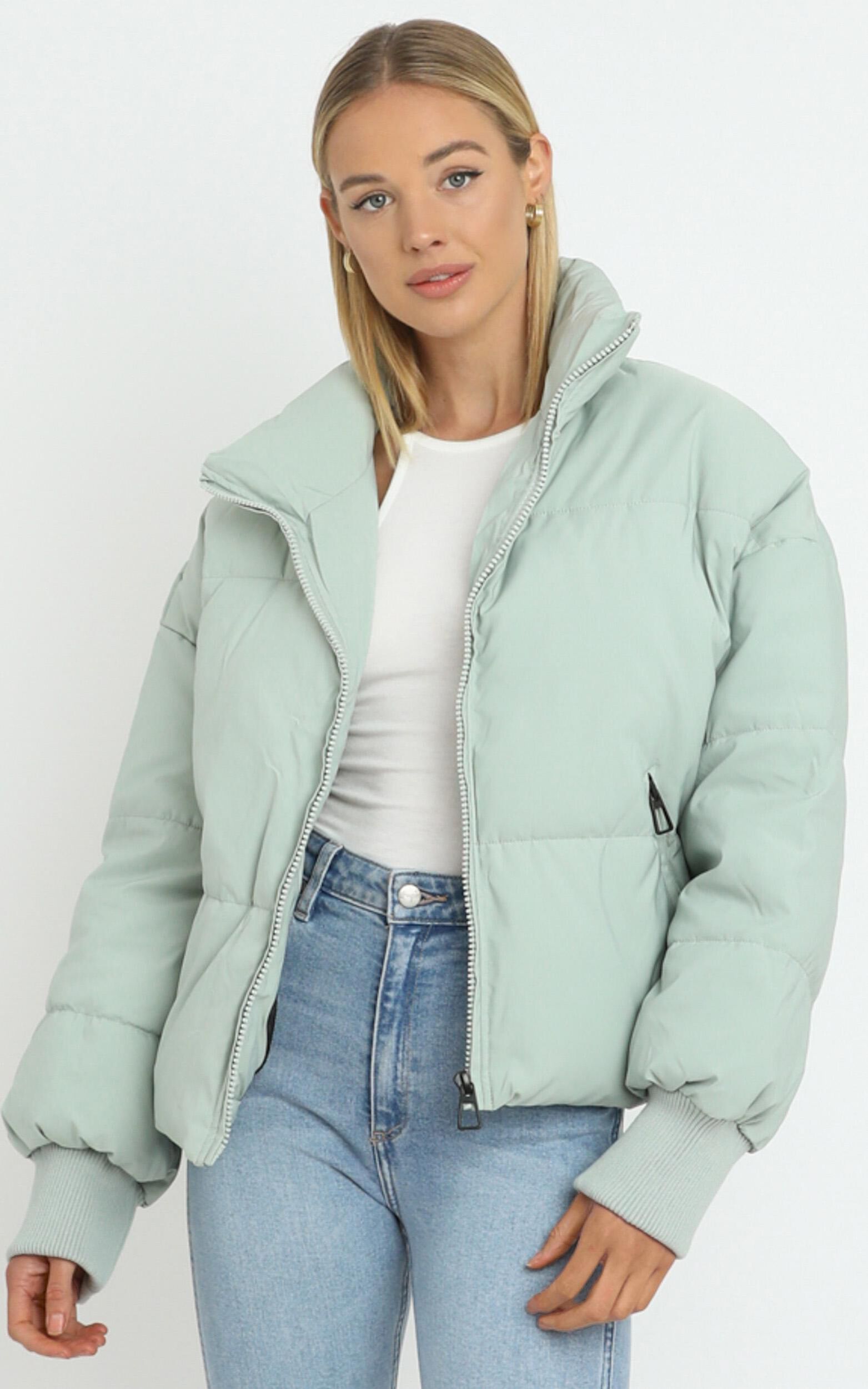Windsor Puffer Jacket in Khaki - 06, GRN7