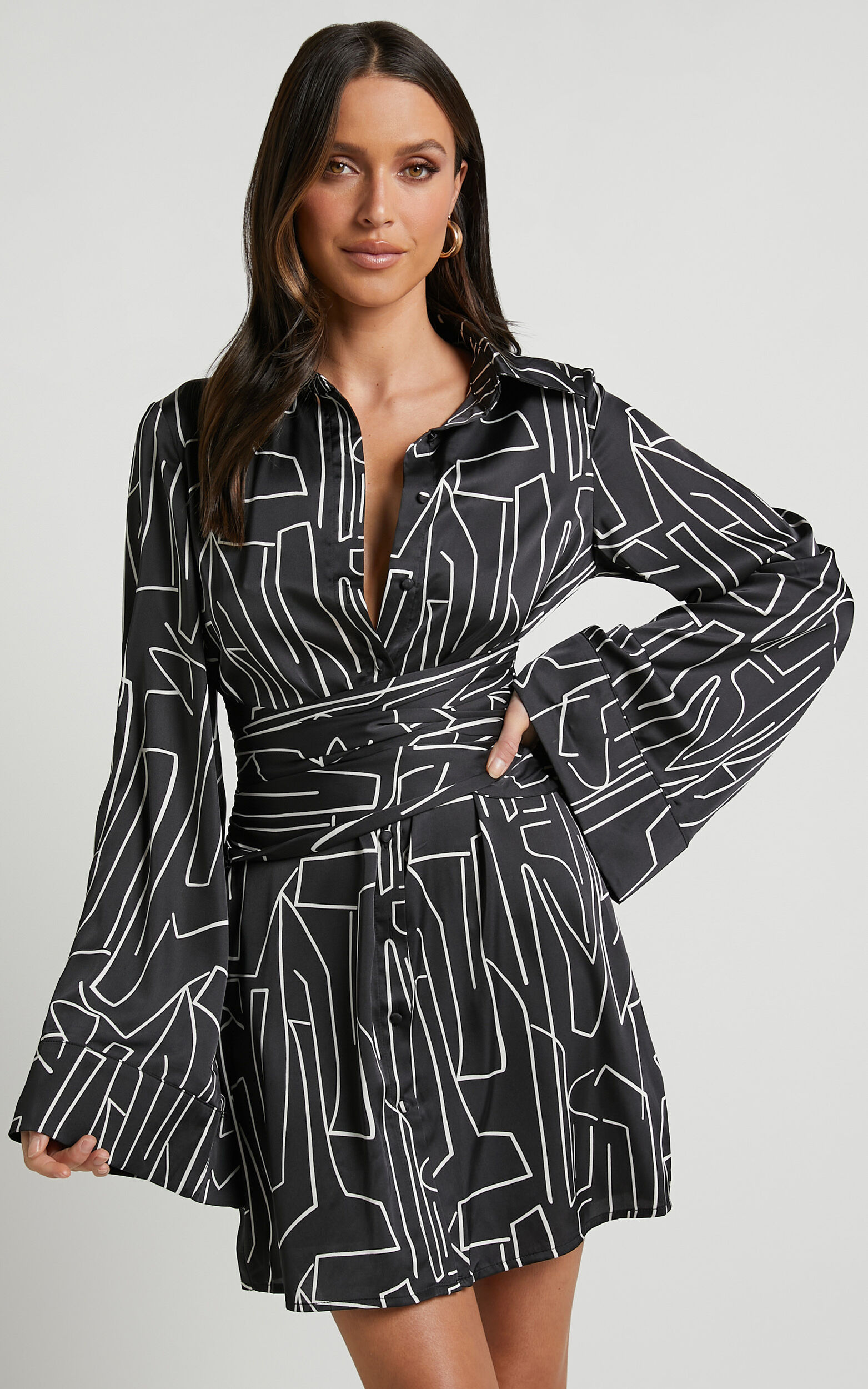 Janissa Mini Dress - Long Sleeve Shirt Dress in Black and White Linear - 04, BLK1