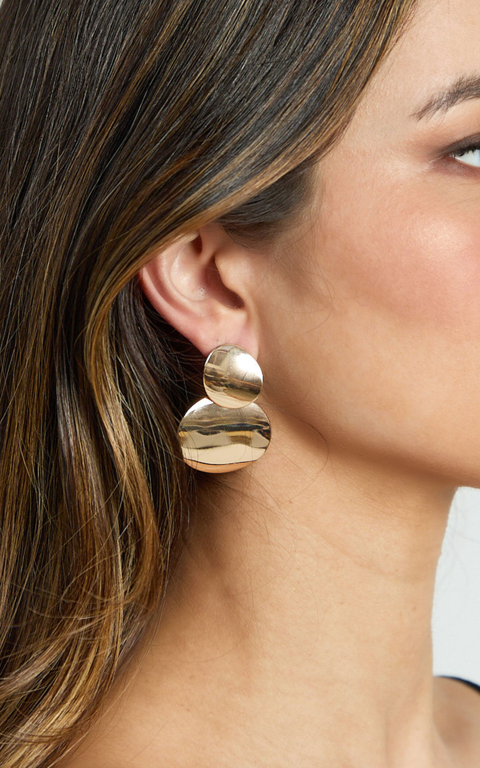 Aria Drop Earrings in Gold - NoSize, GLD1