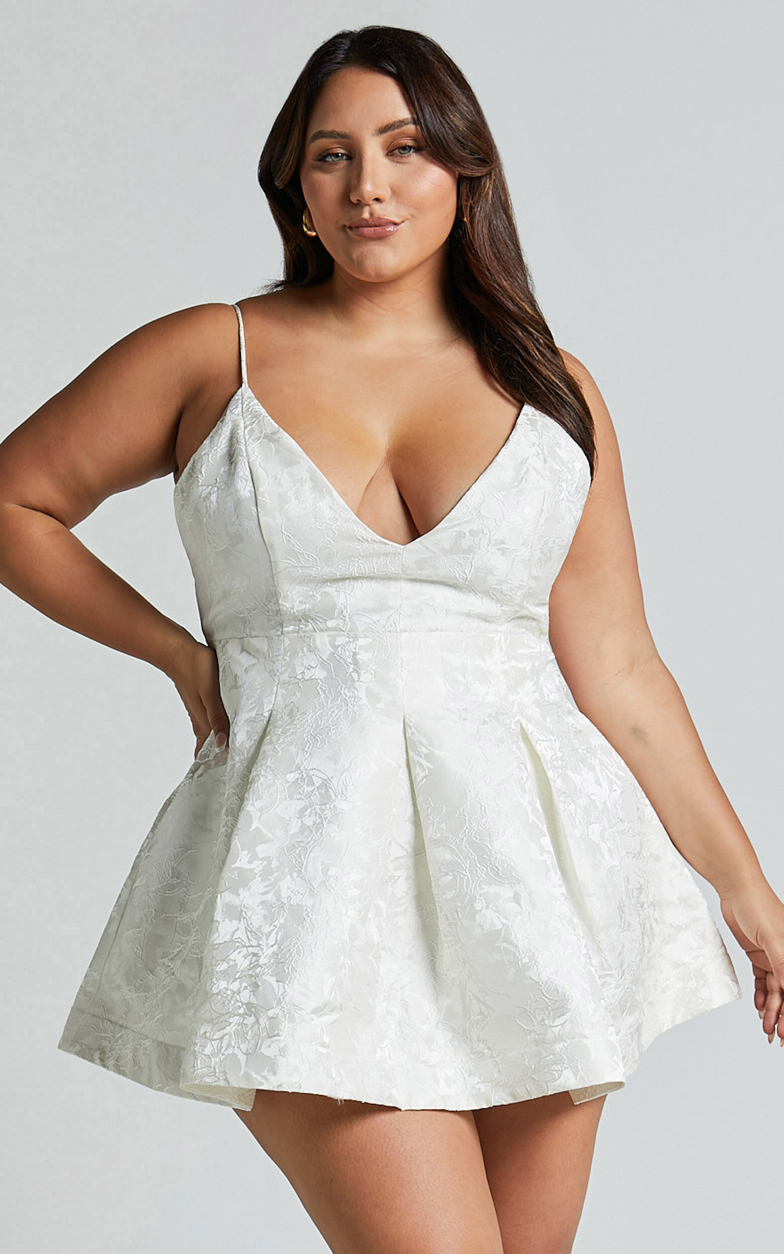 Strappy plunge dress outlet