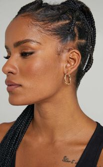 Kikah Earrings in Gold