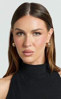 Luna Hoop Earrings in Gold