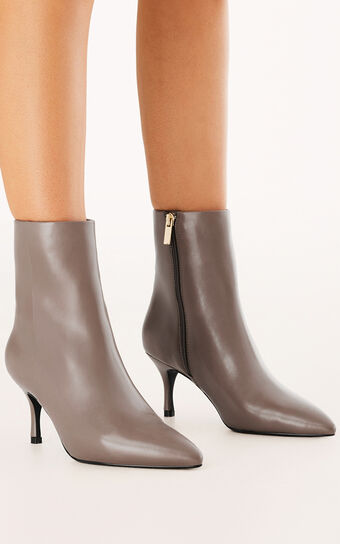 Billini - Petunia Boots in Slate