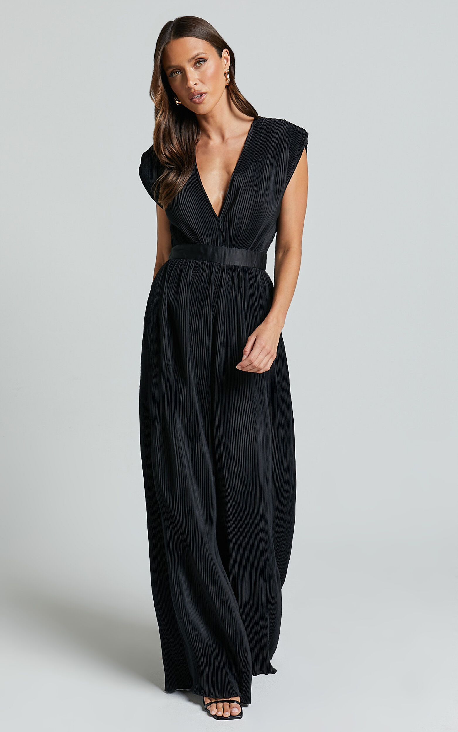 Lina Jumpsuit Plunge Neck Pleated Wide Leg Jumpsuit in Black Showpo EU