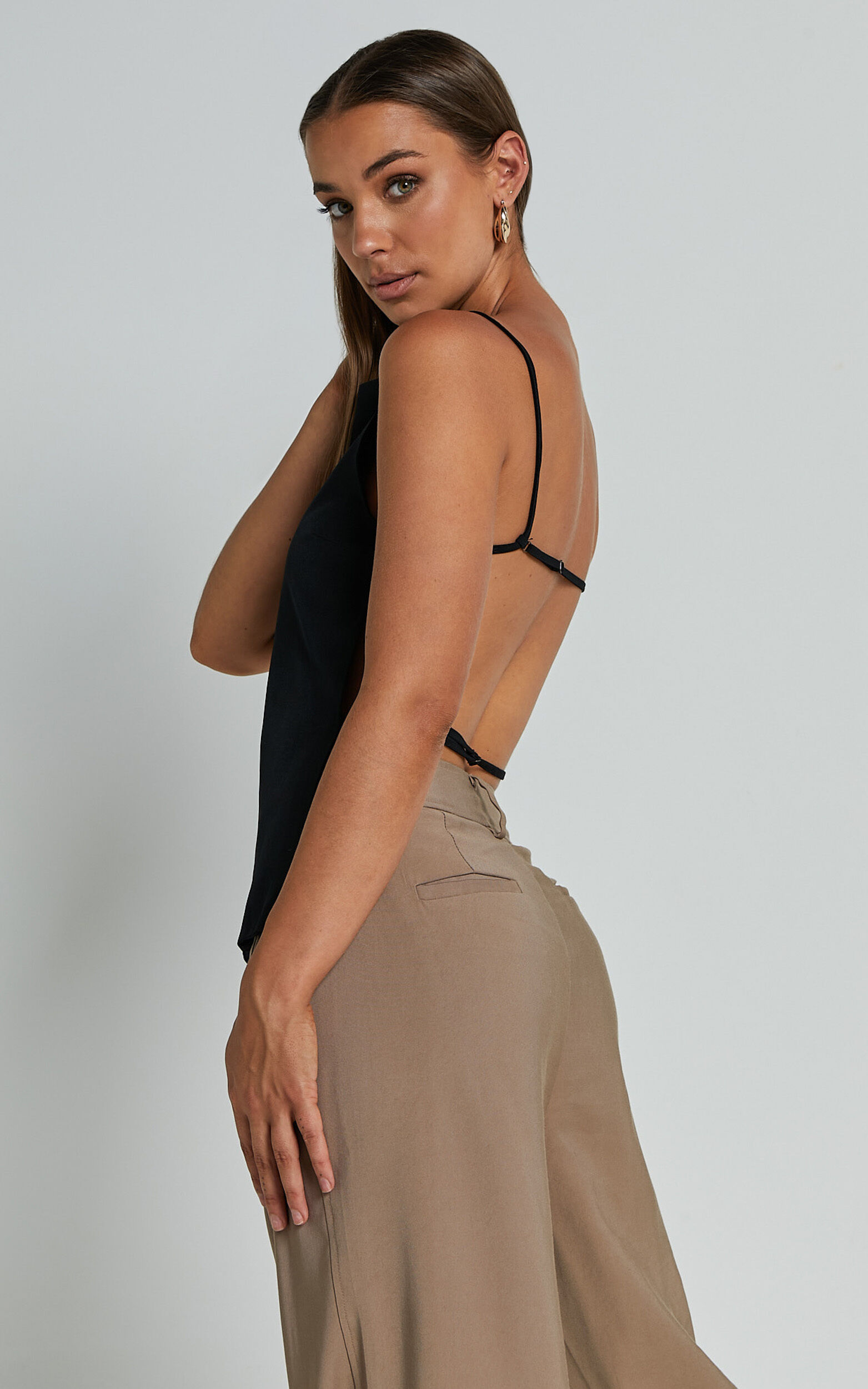 LIONESS - CAMILLE BACKLESS TOP in ONYX - L, BLK1