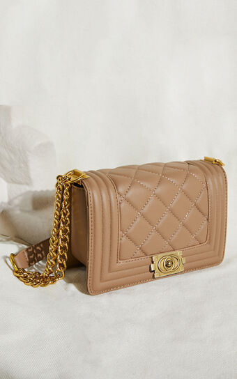 Hamptons Quilted Cross Body Bag in Taupe