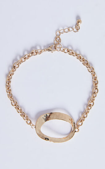 Dolores Bracelet - Open Circle Shape Chain Bracelet in Gold
