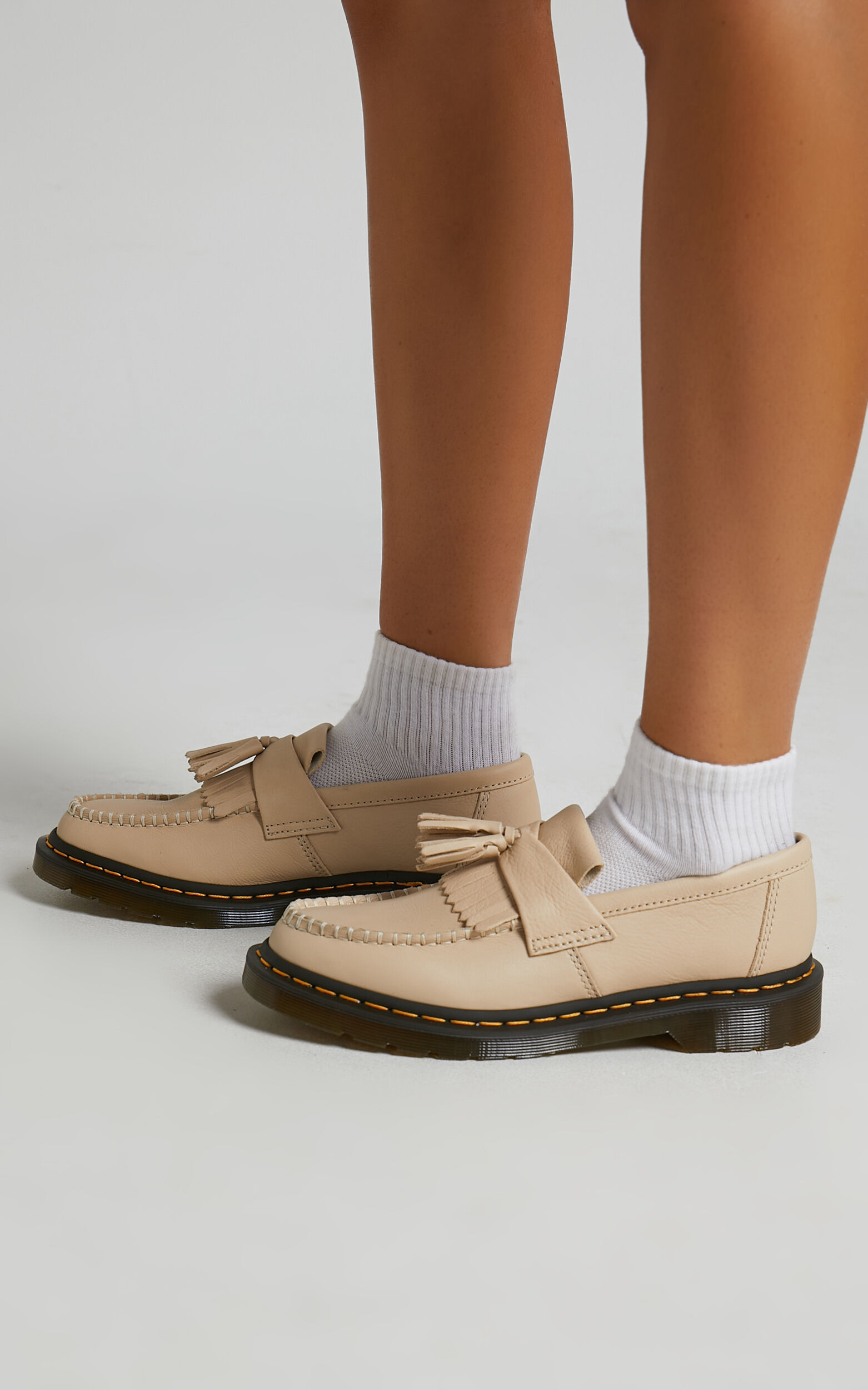 Dr martens adrian virginia 2025