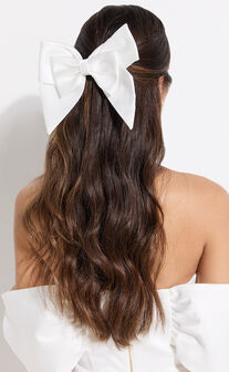 Felicity Bow Hair Clip in White