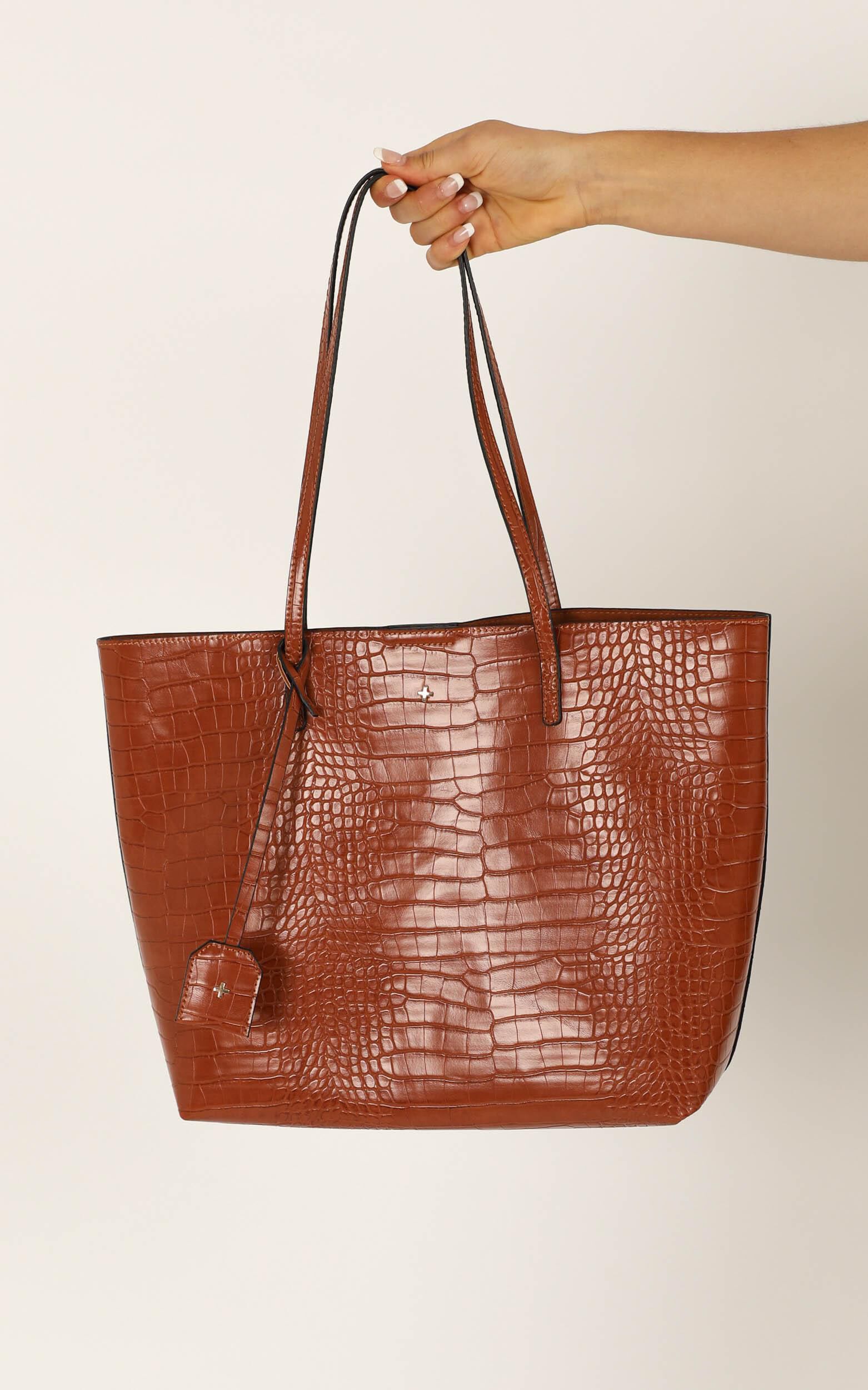 Peta and jain saint tote 2025 bag