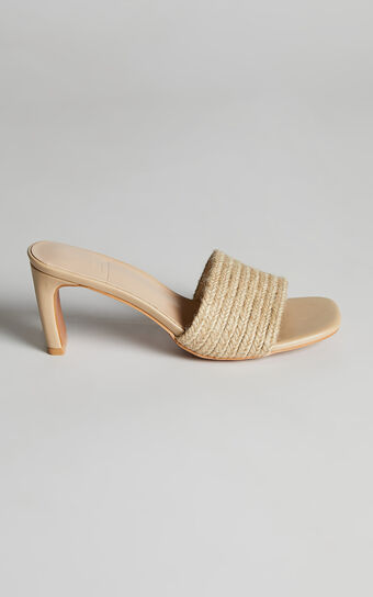 St Sana - Daphne Mules in Natural