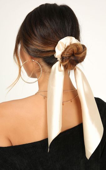 Higher Ground Scrunchie 2 Pack In Black And Champagne