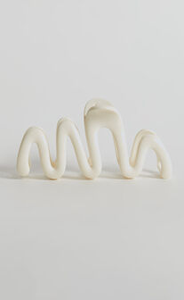 Zyla Hair Clip - Swirl Detail Claw Clip in Cream