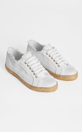 Superga - 2750 Fringed Cotton Rope Sneakers in 901 White