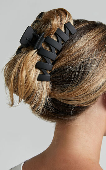 Kristi Hair Clip in Black