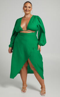 Demieh Midi Dress - Front Cut Out Long Sleeve Dress in Green