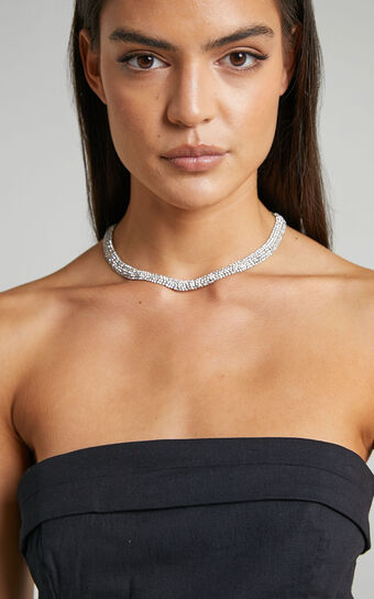 Guenloie Diamante Choker Necklace in Silver
