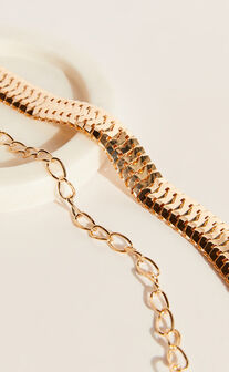 Yeomie Chain Belt in Gold