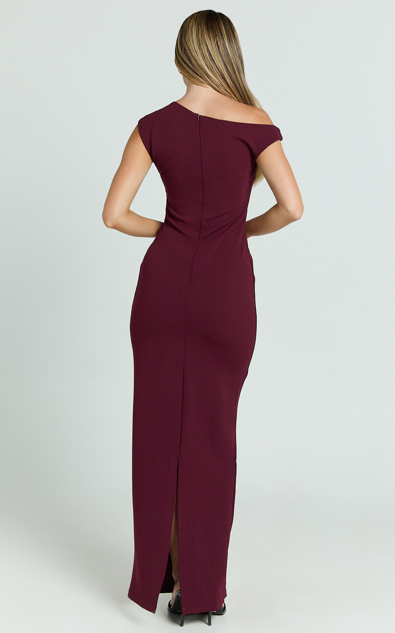 ワンピース [YOUHEE] BASIC OFF-SHOULDER DRESS WINE Daisy Off Shoulder Maxi Dress - Wine | Fashion Nova
