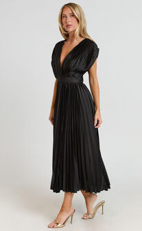 Della Midi Dress - Plunge Neck Short Sleeve Pleated Dress in Black