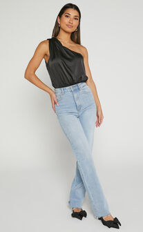 The whole outfit🔥 Bodysuit: Ines Black Bodysuit Jeans: Ruby Light Wash  Jeans Shop this look: labelnue-ks.com