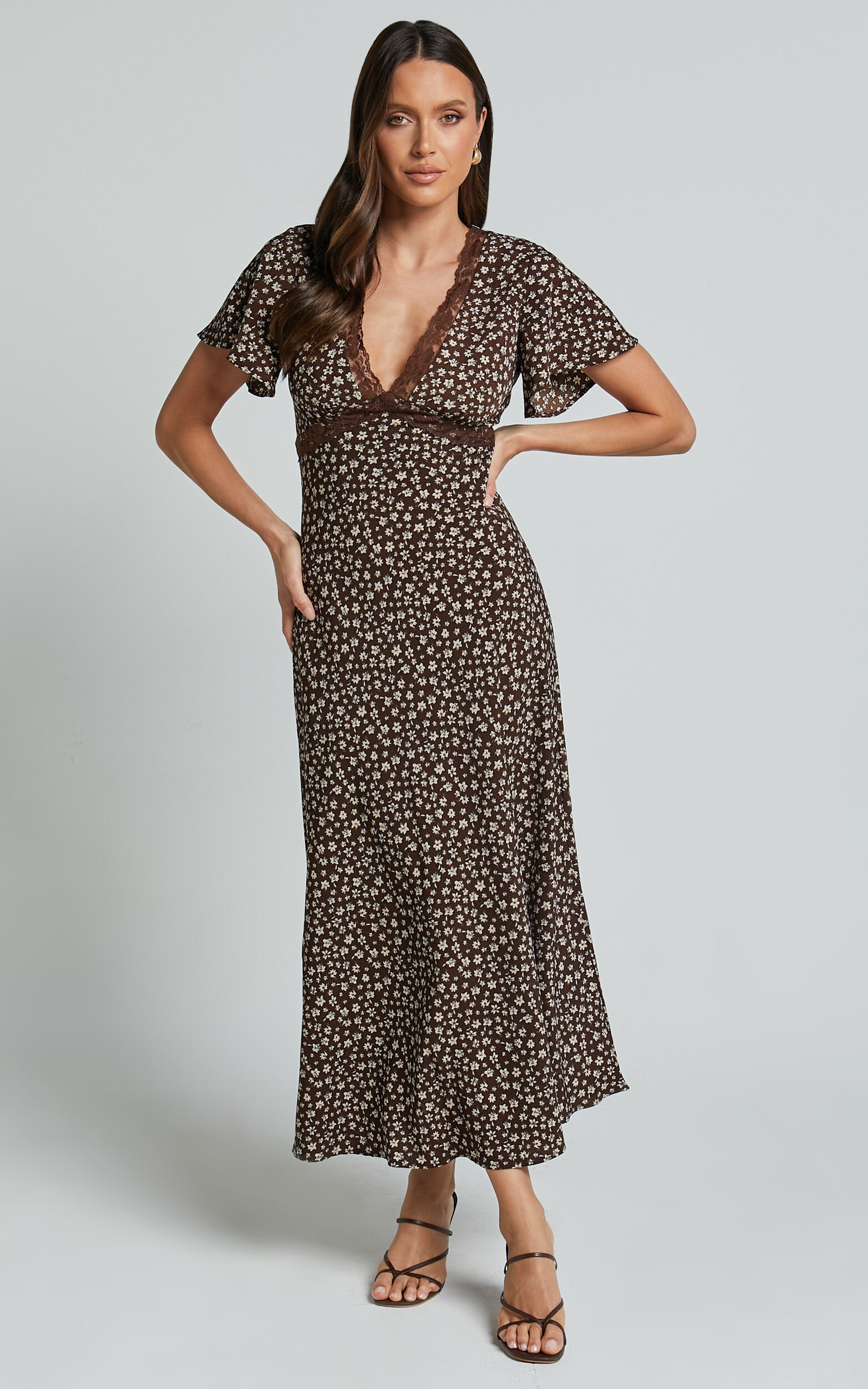Floral midi dress with short sleeves new arrivals