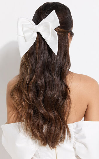 Felicity Bow Hair Clip in White