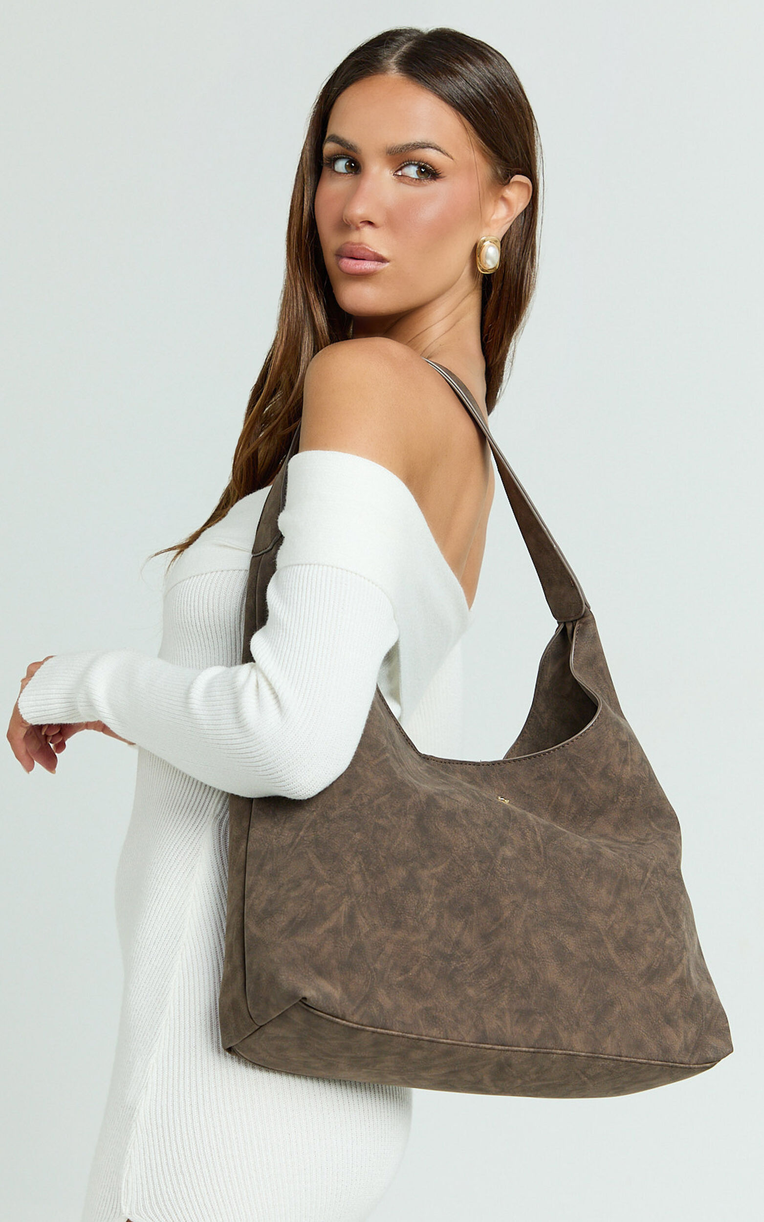 Peta and Jain - Jami Slouchy Tote Bag in Chocolate Suede - NoSize, BRN1