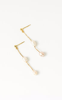 Adriana Earrings - Dainty Drop Pearl Earrings in Pearl/Gold