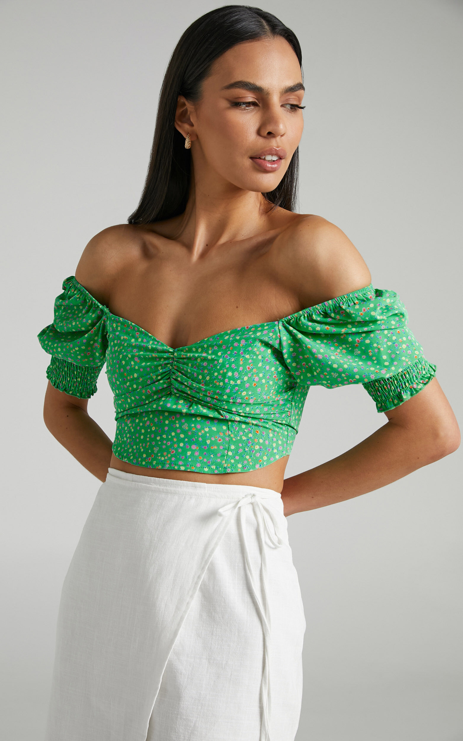 Floral Print Ruched Bust Puff Sleeve Crop Top