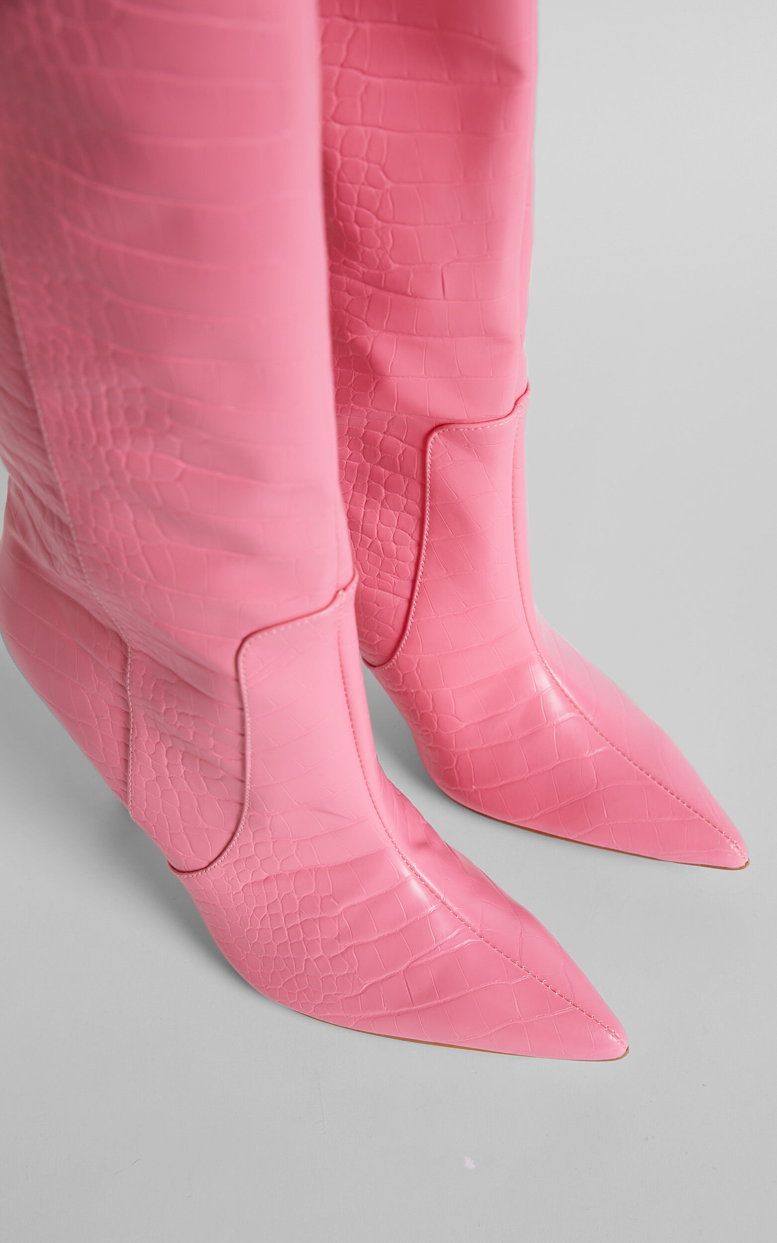 Public desire pink boots sale