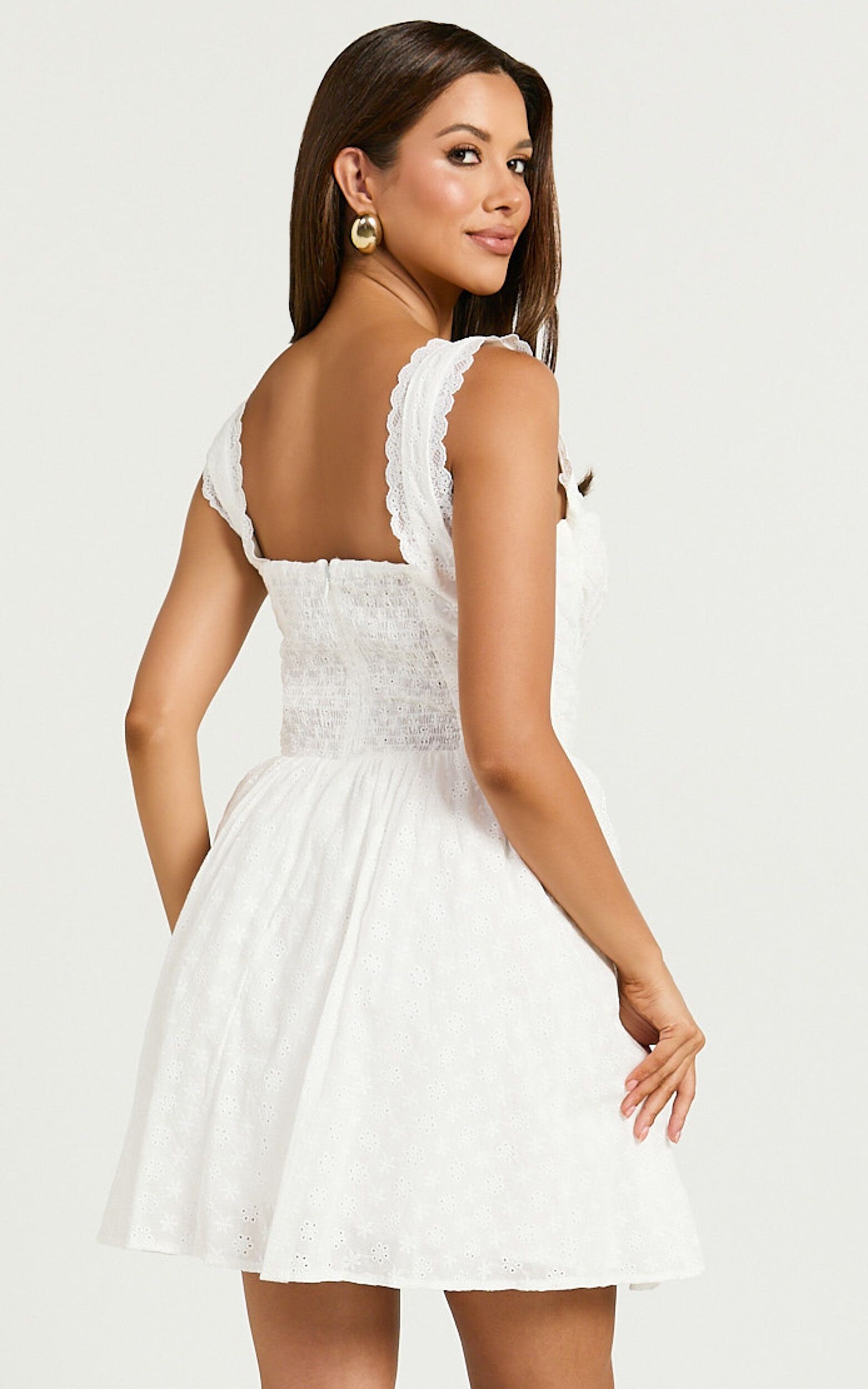 Jinky Mini Dress - Lace Detail Sweetheart Neckline Mini
