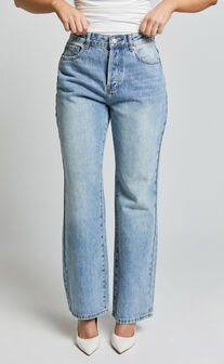 Bowie Jeans - Mid Rise Recycled Relaxed Denim Jeans in Light Blue Wash