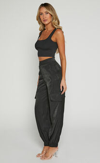 Robbie Pants - Mid Rise Cuffed Ankle Cargo Pants in Black