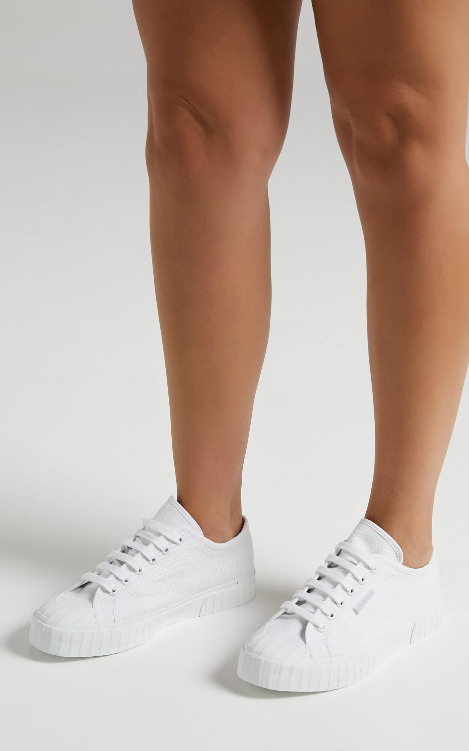 2630 cotu sneaker 2025