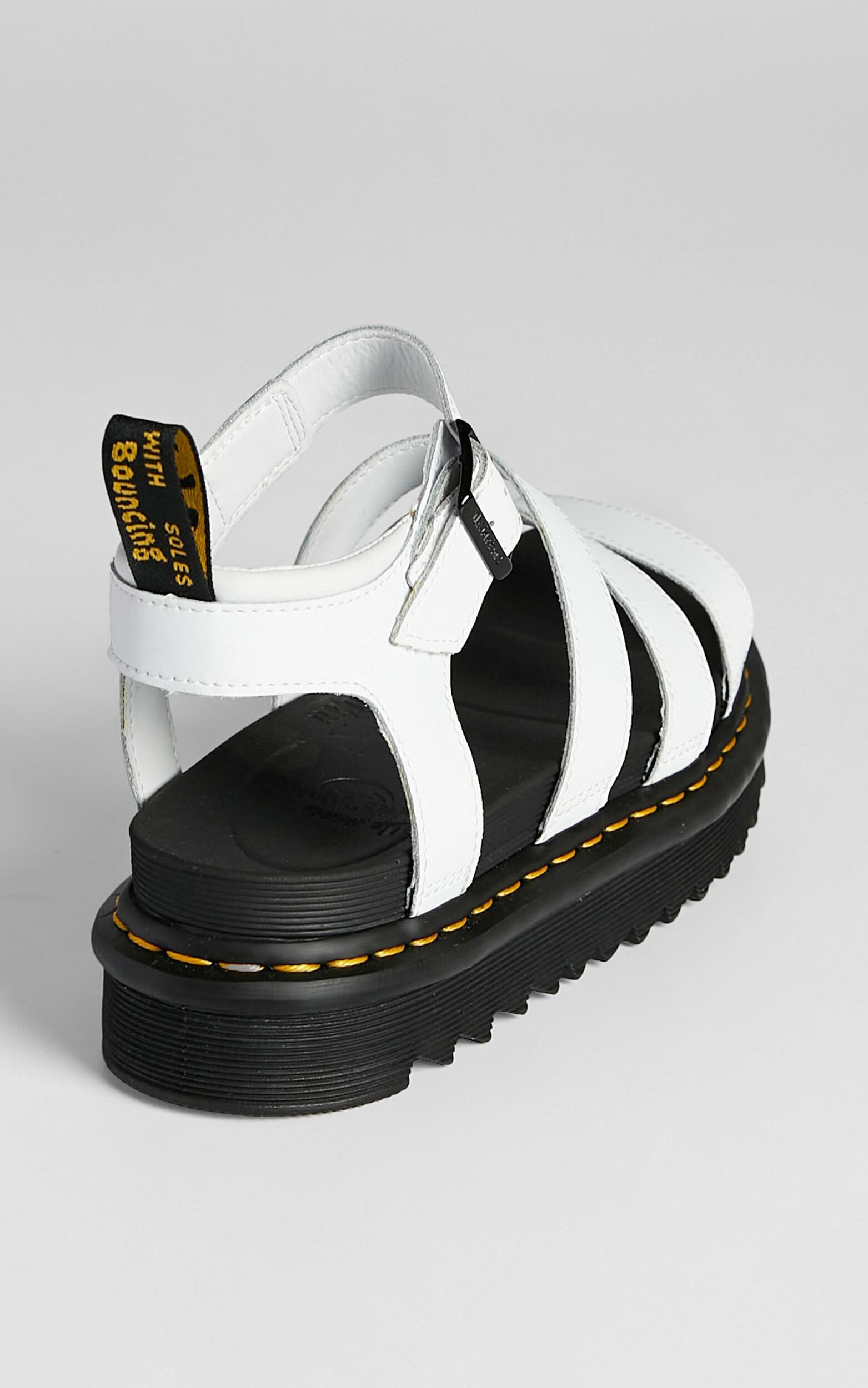 靴 Dr.martens BLAIRE CHUNKY 3STRAP SANDAL Dr. Martens Womens Blaire Chunky 3 Strap Sandal