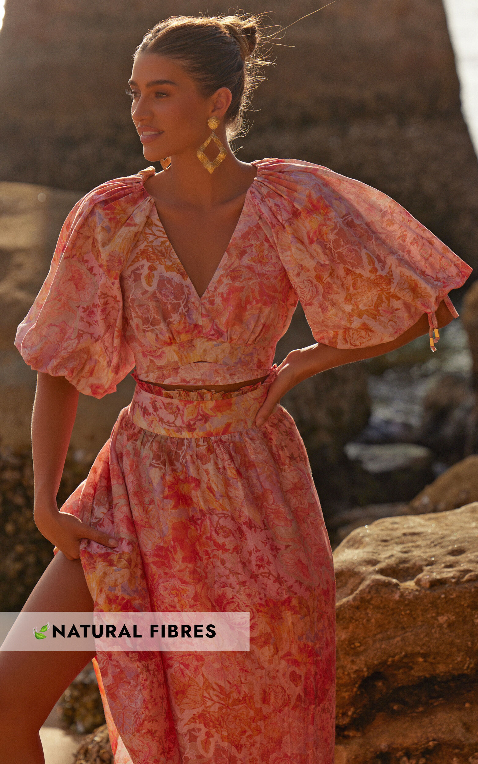 Amalie The Label - Nazila Linen Blend Balloon Sleeve Crop Top in Morocco Print - 06, ORG1