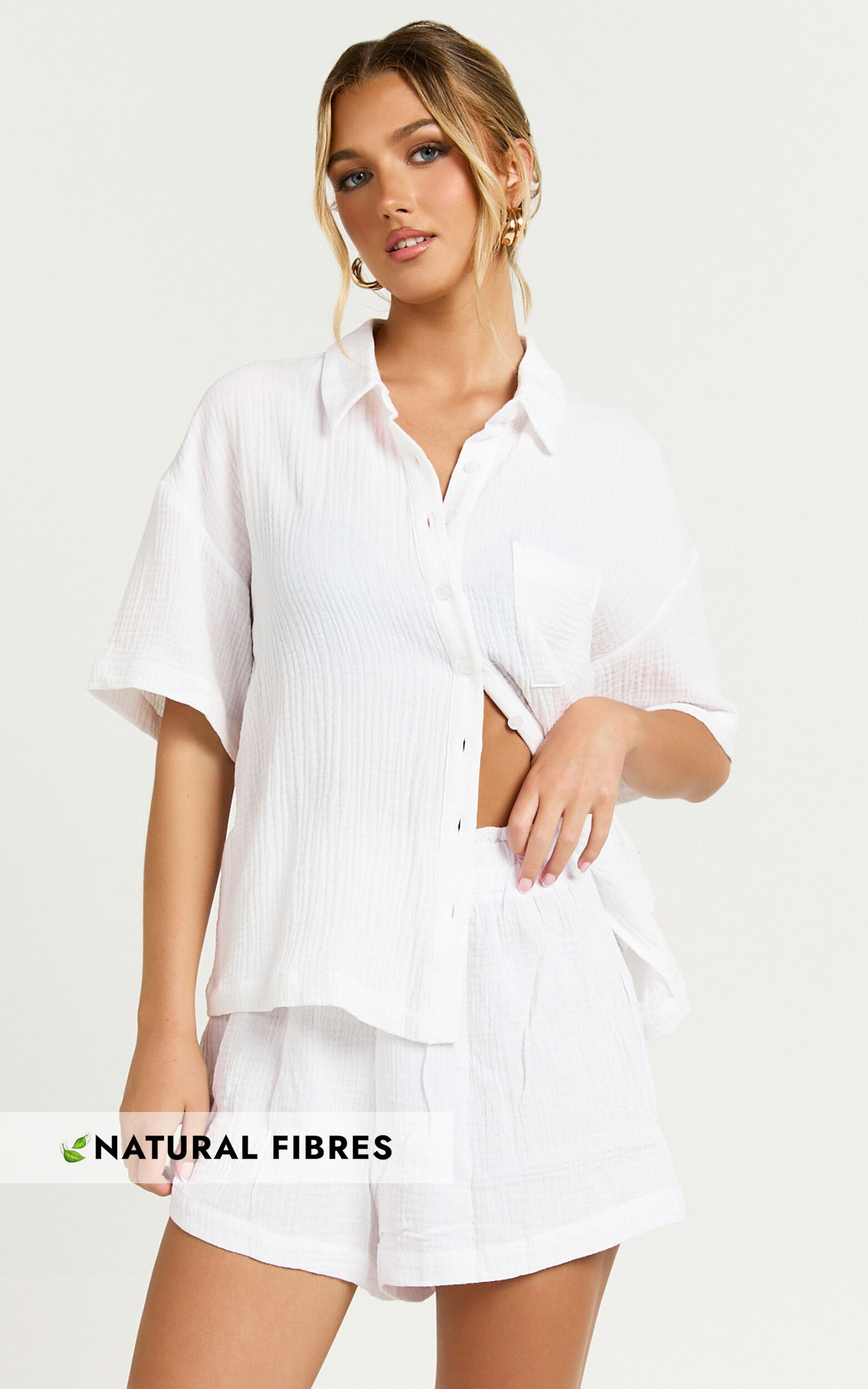 Donita Shorts - Elastic Waist Shorts in White - 04, WHT3