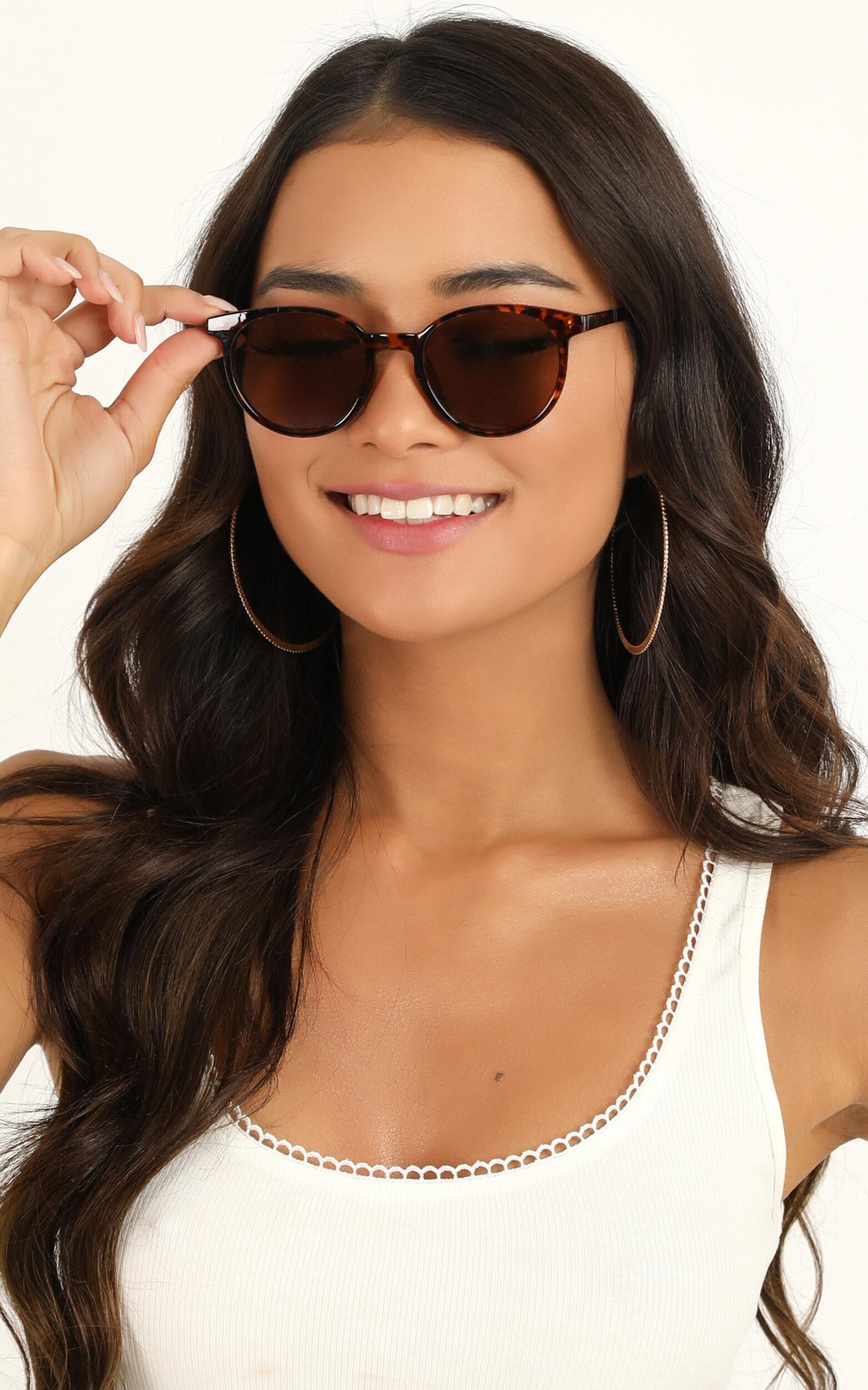 Minkpink clearance breeze sunglasses