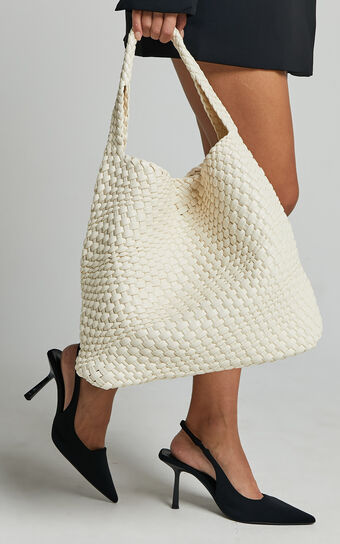 Seoul Bag Quilted Tote in Cream No Brand Sale