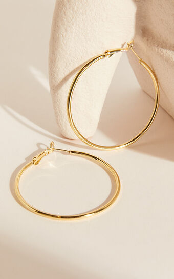 Jaxson Hoop Earrings in Gold