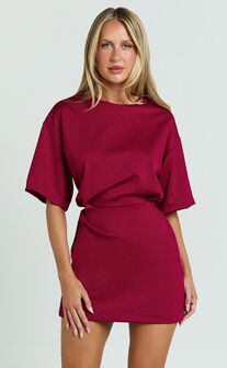 Karyna Mini Dress - Short Sleeve Boxy T-shirt Dress in Wine