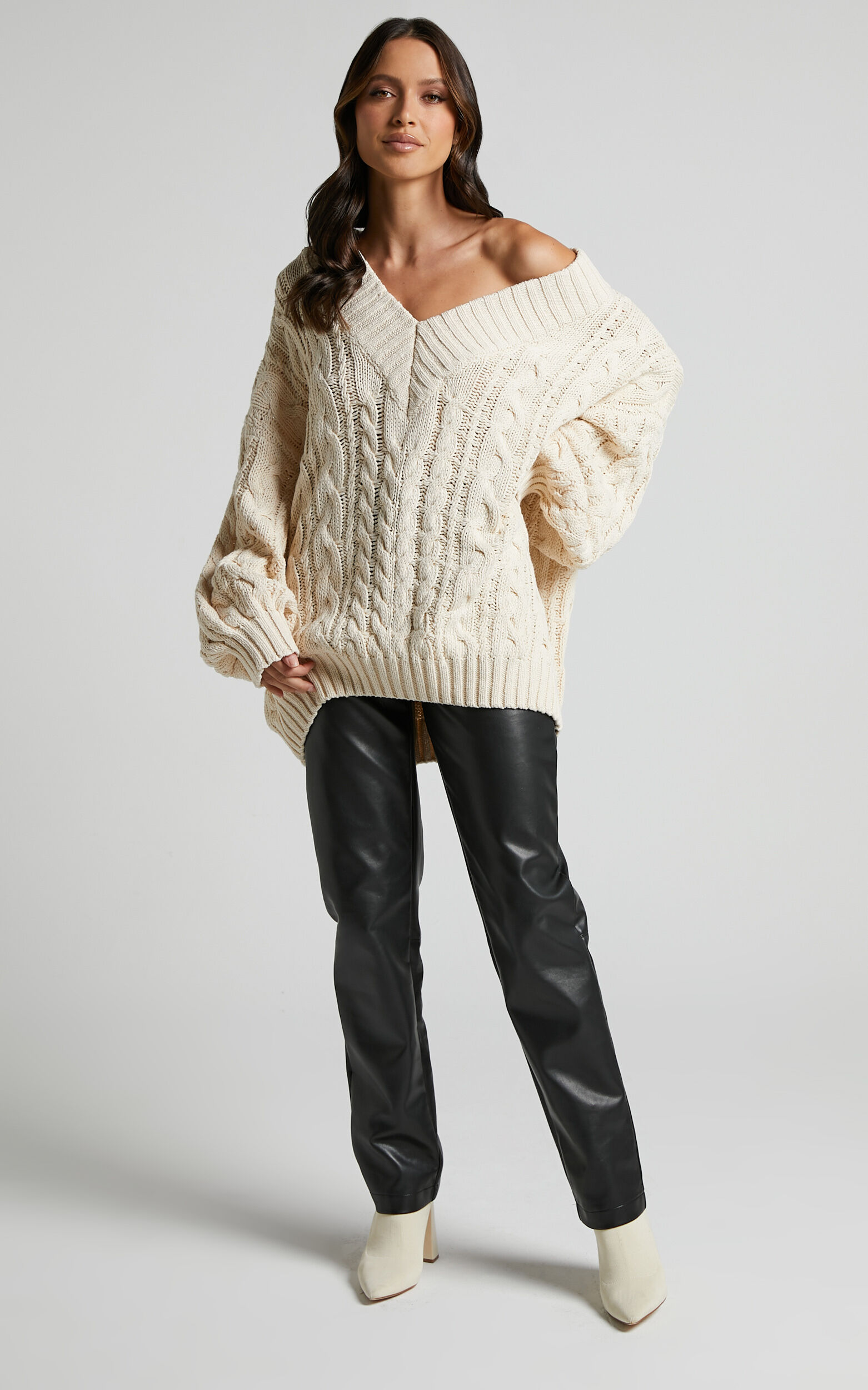 V neck cream jumper outlet