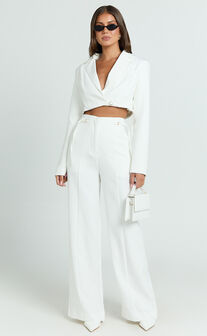 Chantelle Pants - Front Pleats Waist Buckle Straight Leg Pant in Off White