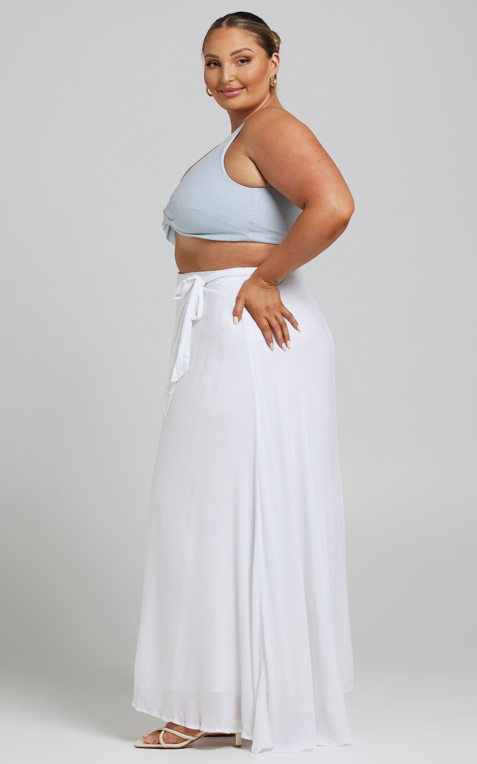 White flowy hotsell skirt 10